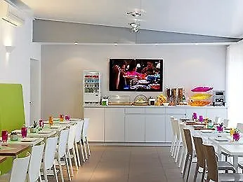 Ibis Styles Antibes Les Pins Juan-les-Pins