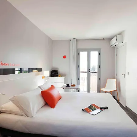 Ibis Styles Antibes Les Pins Juan-les-Pins