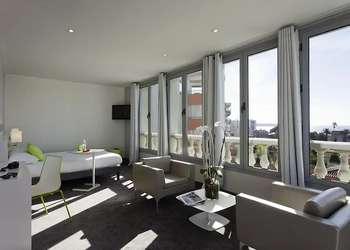 Ibis Styles Antibes Les Pins Ξενοδοχείο 3*