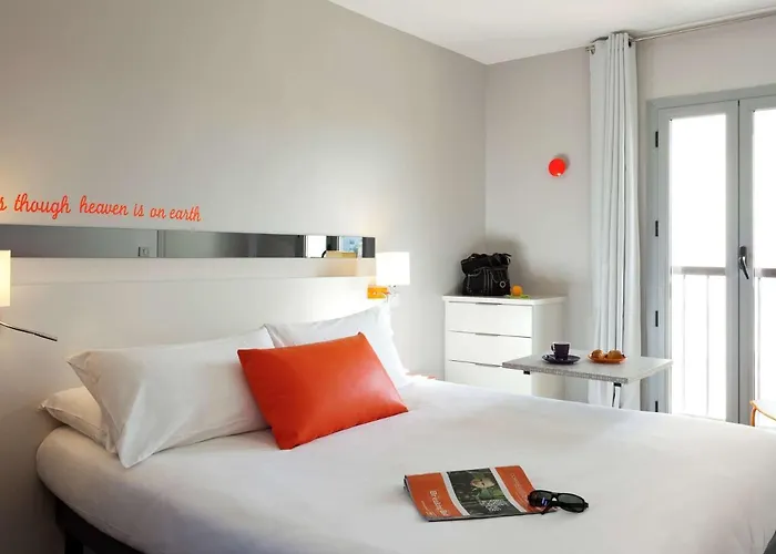 Ibis Styles Antibes Les Pins Ξενοδοχείο 3*